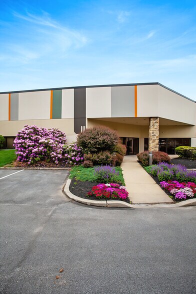 More Photos Of 180 Gordon Dr, Exton Research And Development For Lease