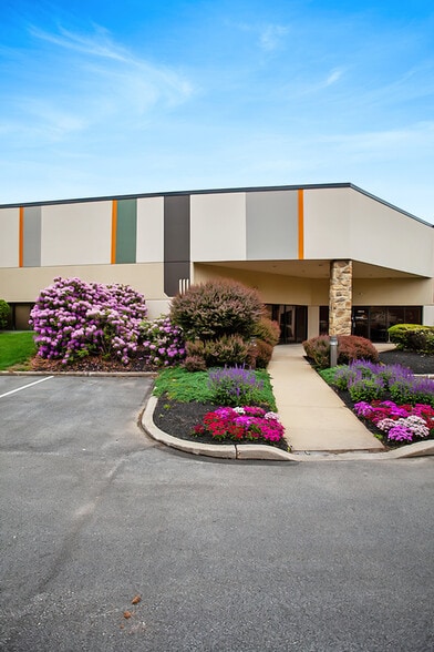More Photos Of 180 Gordon Dr, Exton Research And Development For Lease