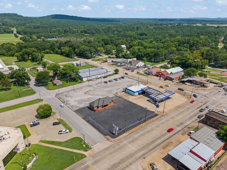 More Photos Of 112 US Highway 271 N, Gilmer Office For Lease