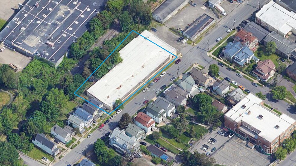 More Photos Of 943 Sanderson Ave, Scranton Warehouse For Sale