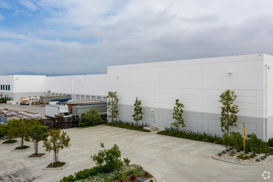 More Photos Of 1204 N Miller St, Anaheim Unknown For Lease