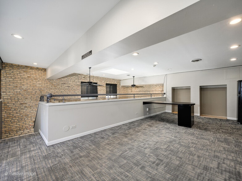 More Photos Of 660 LaSalle Pl, Highland Park Loft Creative Space For Sale