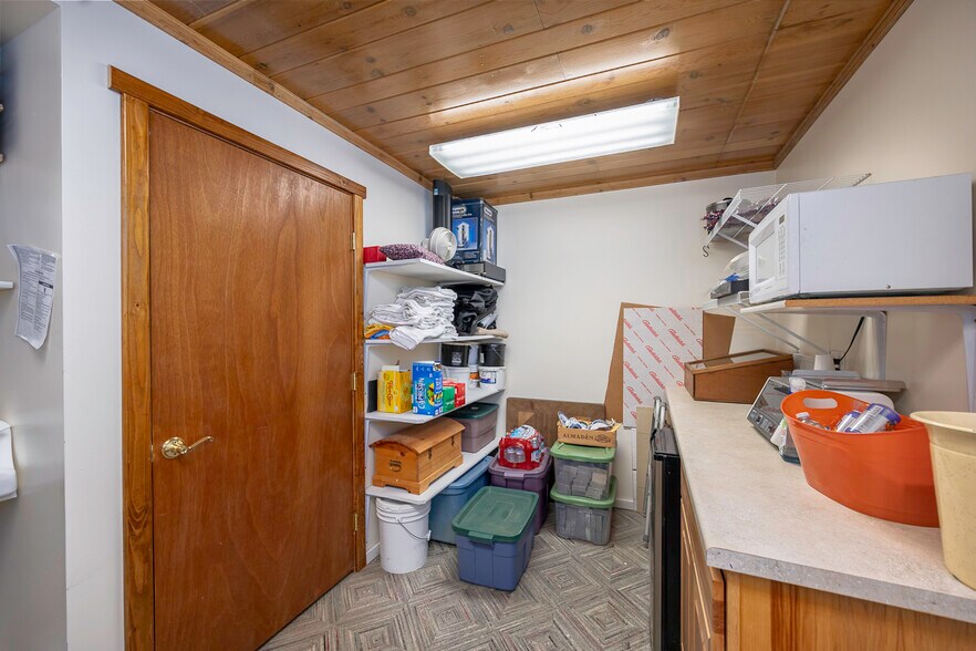 More Photos Of 315 Main Ave E, Soap Lake General Retail For Sale