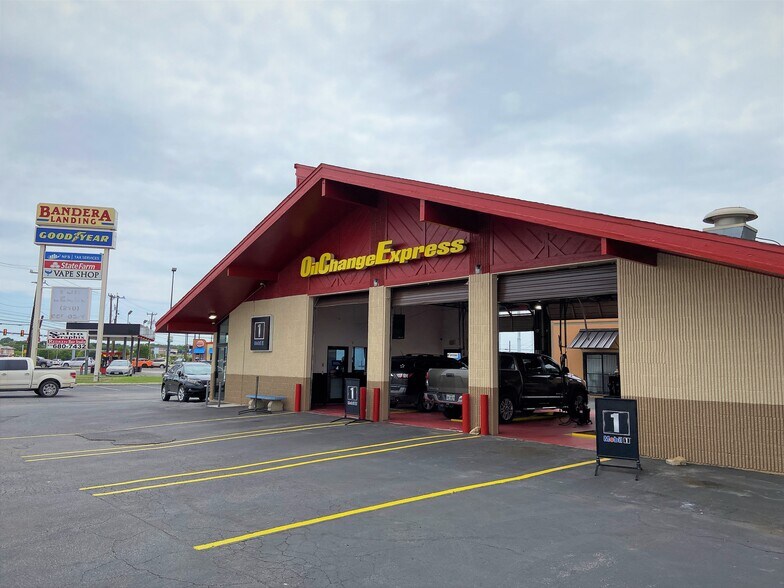 More Photos Of 8015 Bandera Rd, San Antonio Storefront Retail Office For Sale