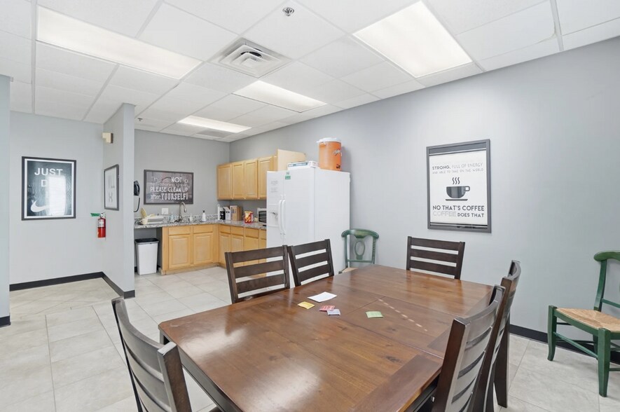 More Photos Of 10700 John Price Rd, Charlotte Warehouse For Lease