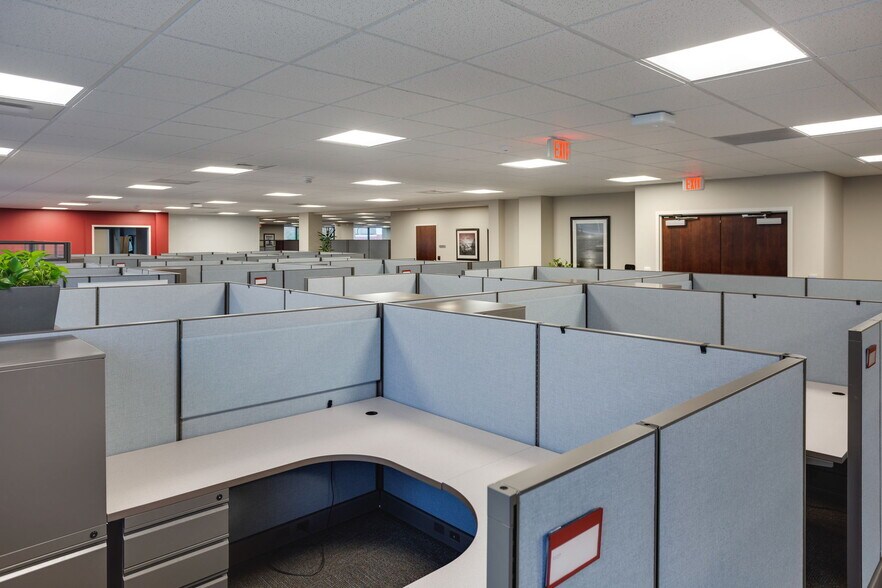 More Photos Of 101 W Friendly Ave, Greensboro Office For Lease