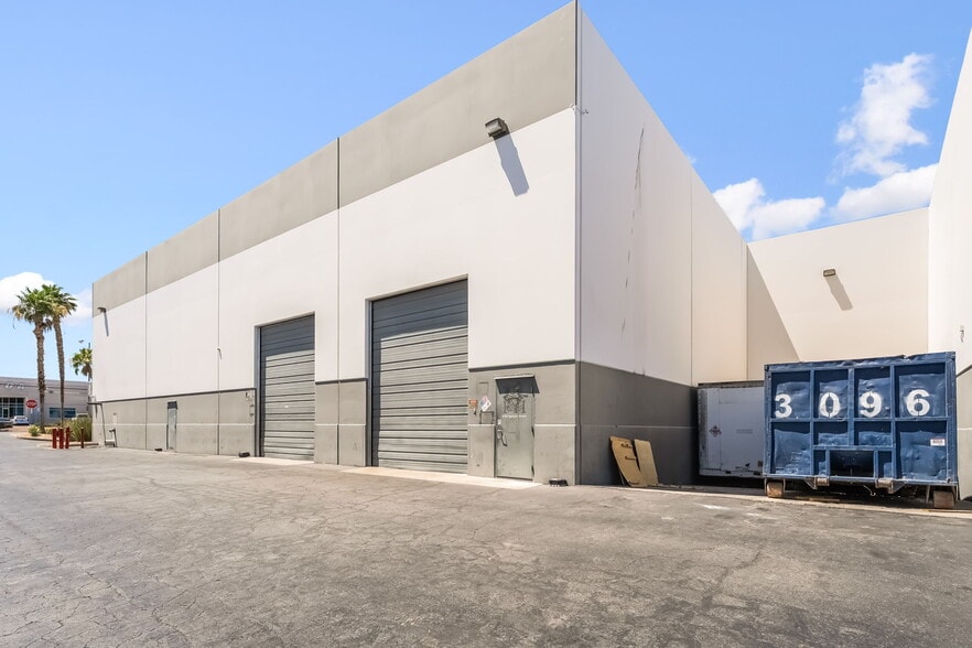 More Photos Of 6744 Spencer St, Las Vegas Industrial For Sale
