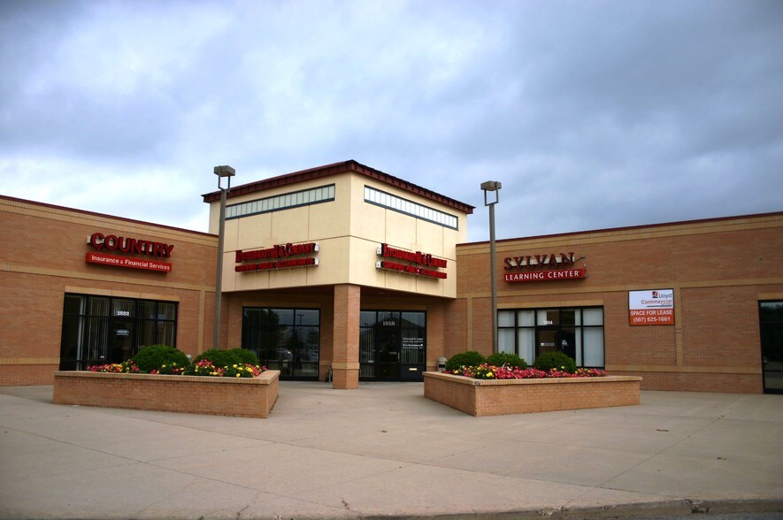 More Photos Of 1802 Commerce Dr, North Mankato Freestanding For Lease
