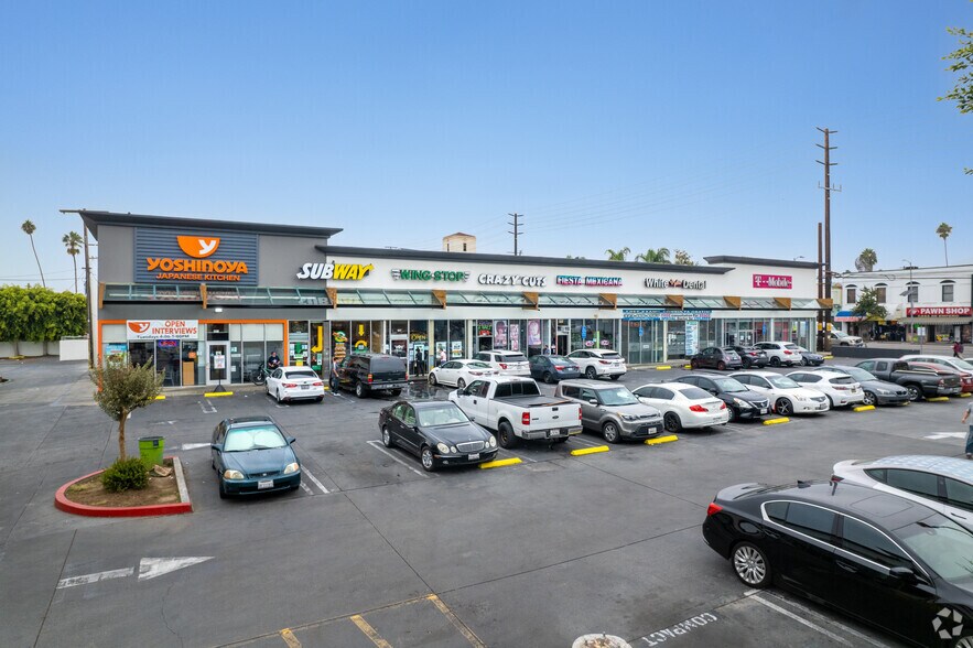 More Photos Of 1075 N Western Ave, Los Angeles Unknown For Lease