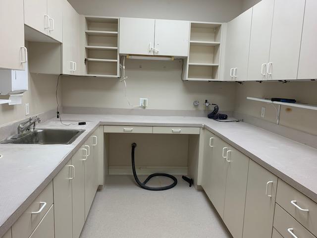 More Photos Of 1565 S Main St, Greenville Medical For Sale