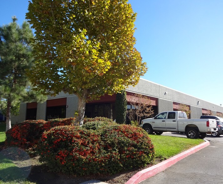 More Photos Of 25030-25040 Avenue Tibbitts, Valencia Warehouse For Lease