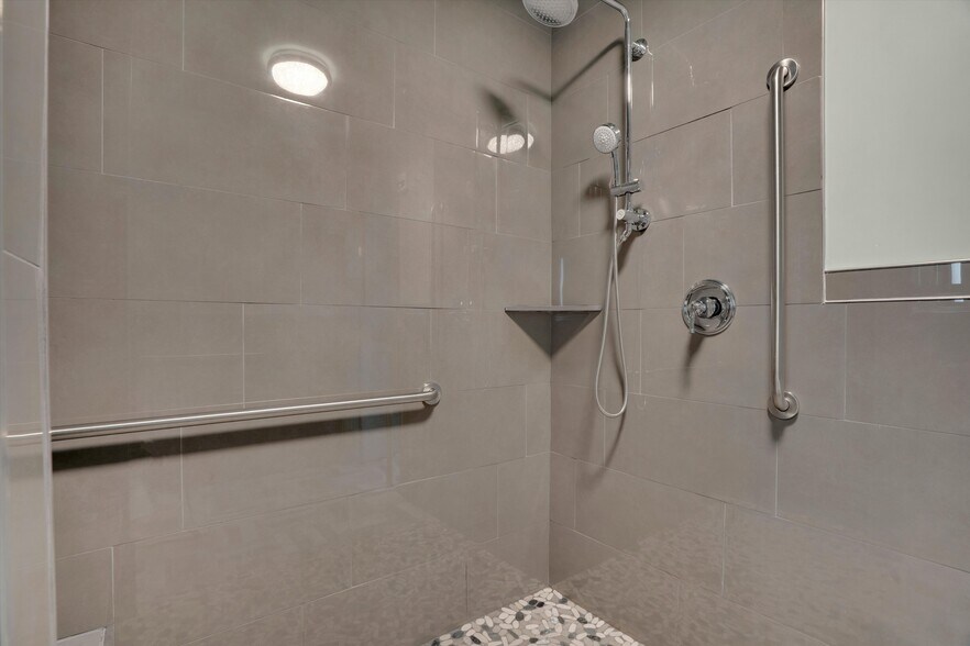 More Photos Of 640 State Highway 12, Rio Vista Hotel For Sale