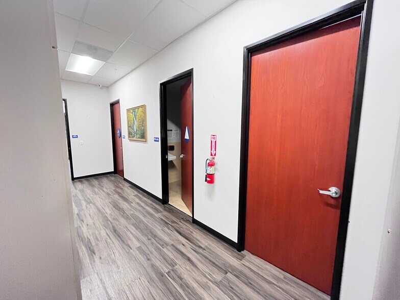 More Photos Of 1935 Chicago Ave, Riverside Office For Sale