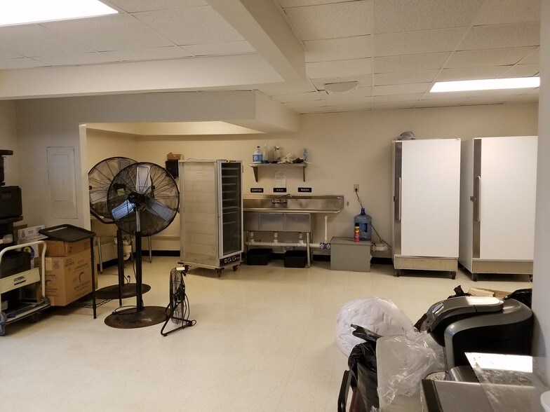 More Photos Of 9244 E Hampton Dr, Capitol Heights Unknown For Lease