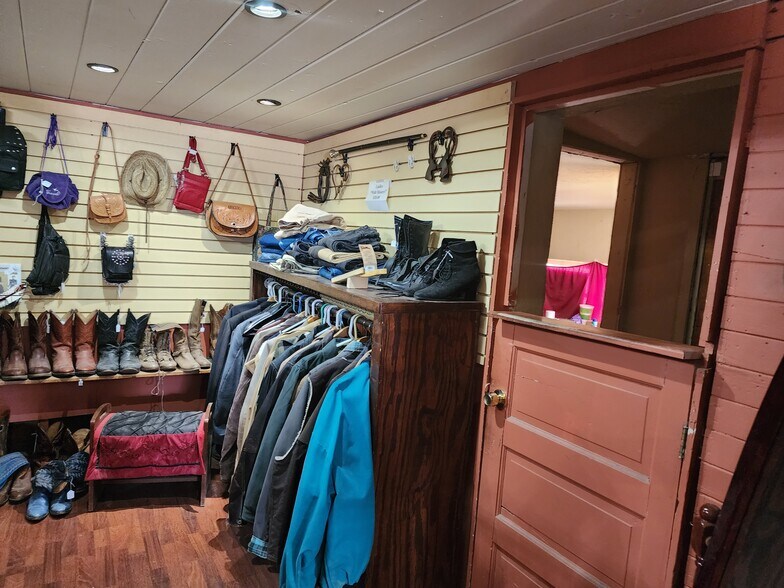 More Photos Of 302 E Fremont St, Tombstone Freestanding For Sale