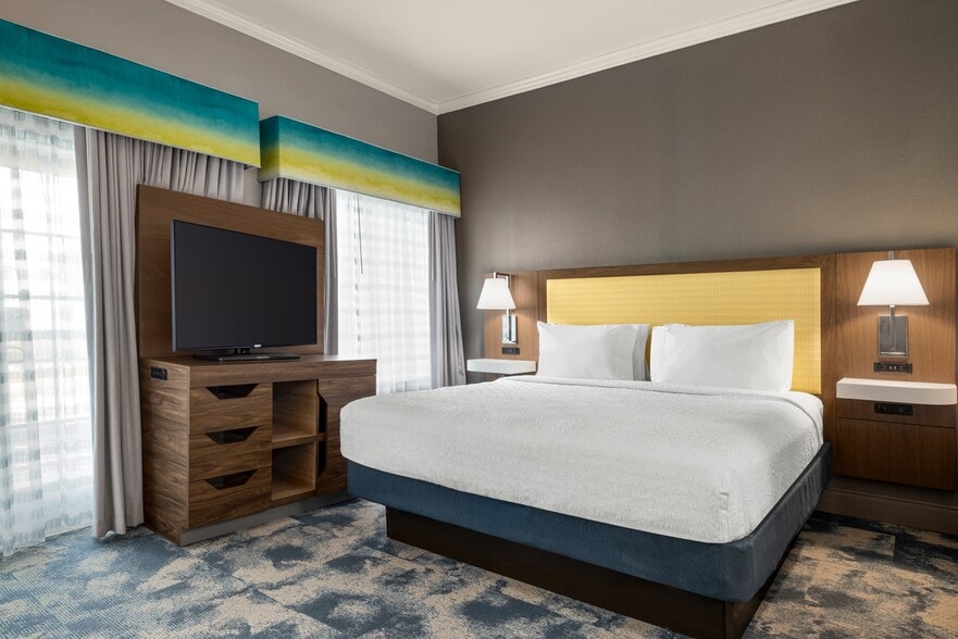 More Photos Of 6431 Central City Blvd, Galveston Hotel For Sale