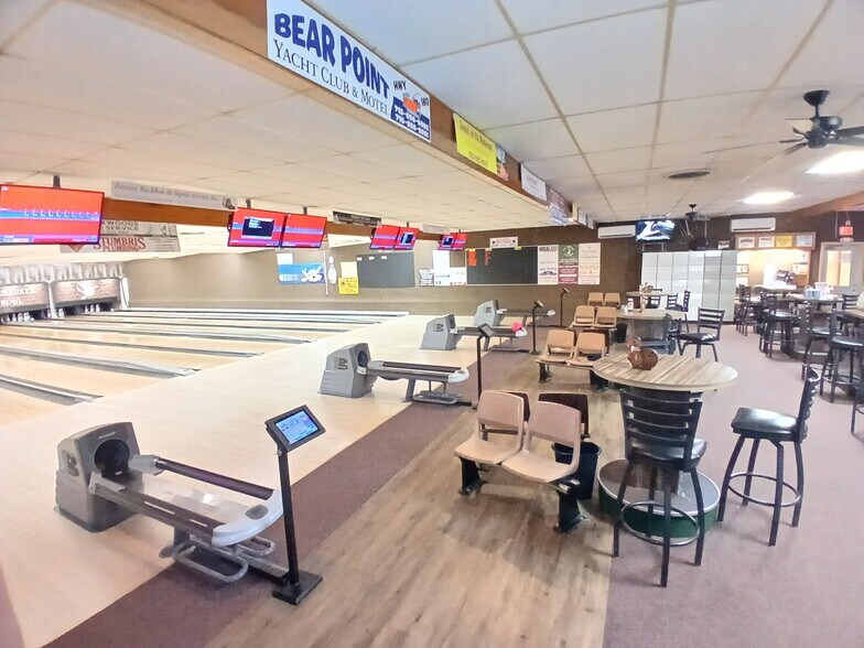 More Photos Of 326 Main St, Wausaukee Bowling Alley For Sale