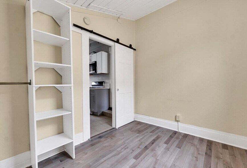 More Photos Of 362 W 11th St, San Pedro Apartments For Sale
