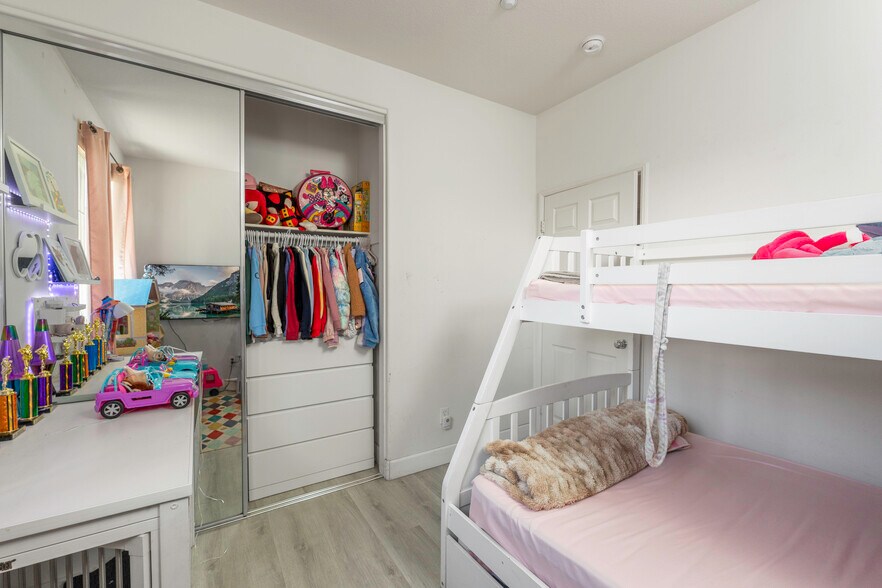 More Photos Of 10997 Cedarhurst Way, Riverside Multifamily For Sale