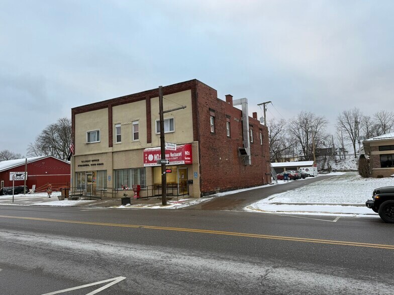 More Photos Of 120-126 N Wooster Ave, Strasburg Storefront Retail Residential For Sale