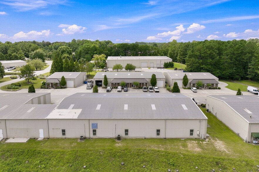More Photos Of 1655 Oakbrook Dr, Gainesville Flex For Lease