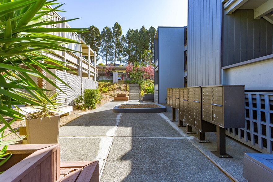 More Photos Of 201 Avian Dr, Vallejo Apartments For Sale