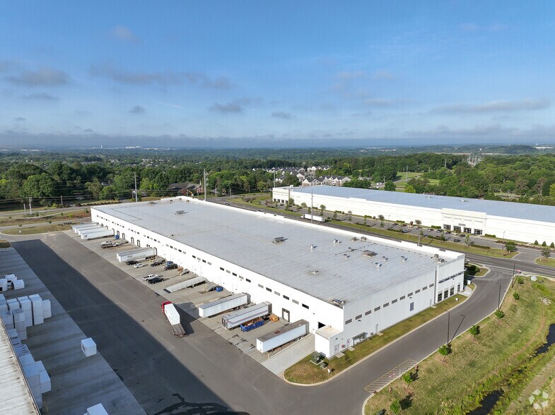 More Photos Of 160 International Dr, Concord Distribution For Lease