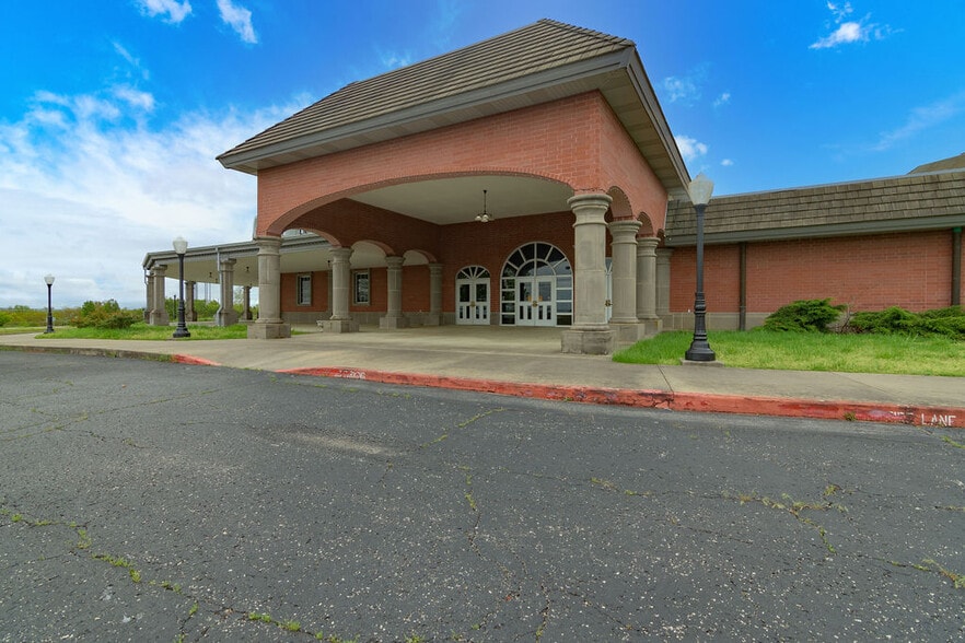 More Photos Of 2527 State Highway 248, Branson Lodge Meeting Hall For Sale