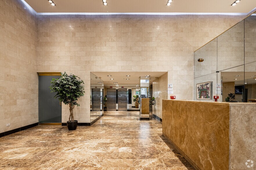 More Photos Of 325 W 38th St, New York Loft Creative Space For Lease