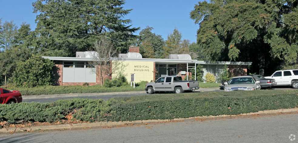 Primary Photo Of 139 Waterloo St SW, Aiken Medical For Lease