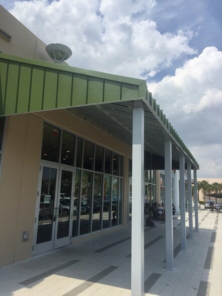 More Photos Of 2000 NW 87th Ave, Doral Medical For Lease