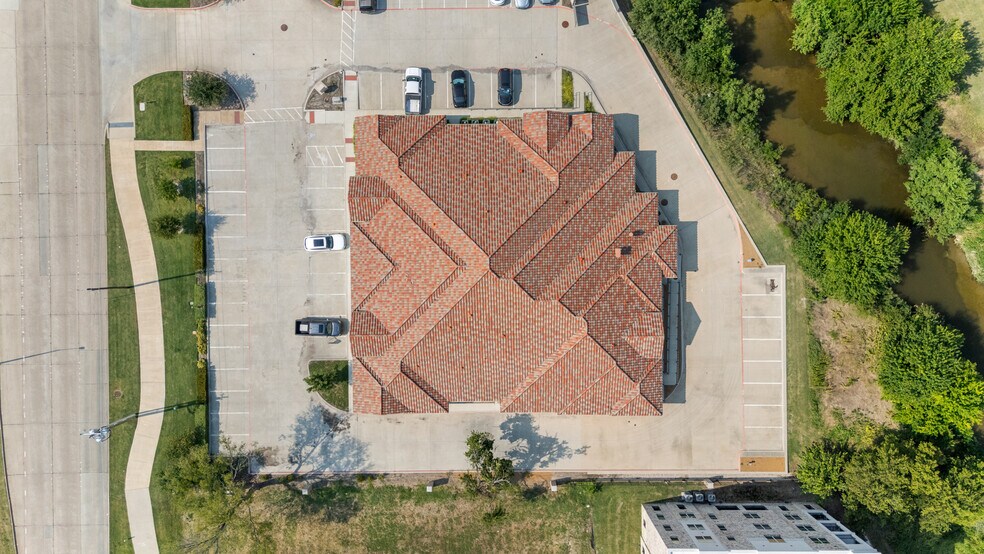 More Photos Of 800 N Plano Rd, Richardson Office For Sale