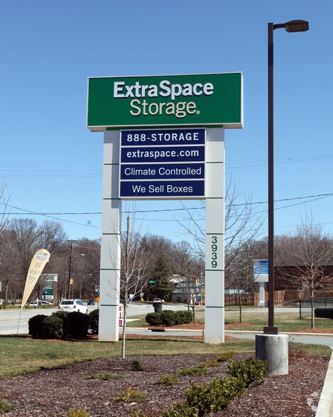 More Photos Of 3939 W Market St, Greensboro Specialty For Sale