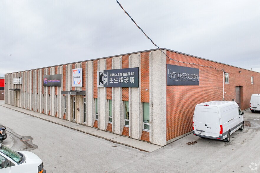 Primary Photo Of 500 Denison St, Markham Warehouse For Lease