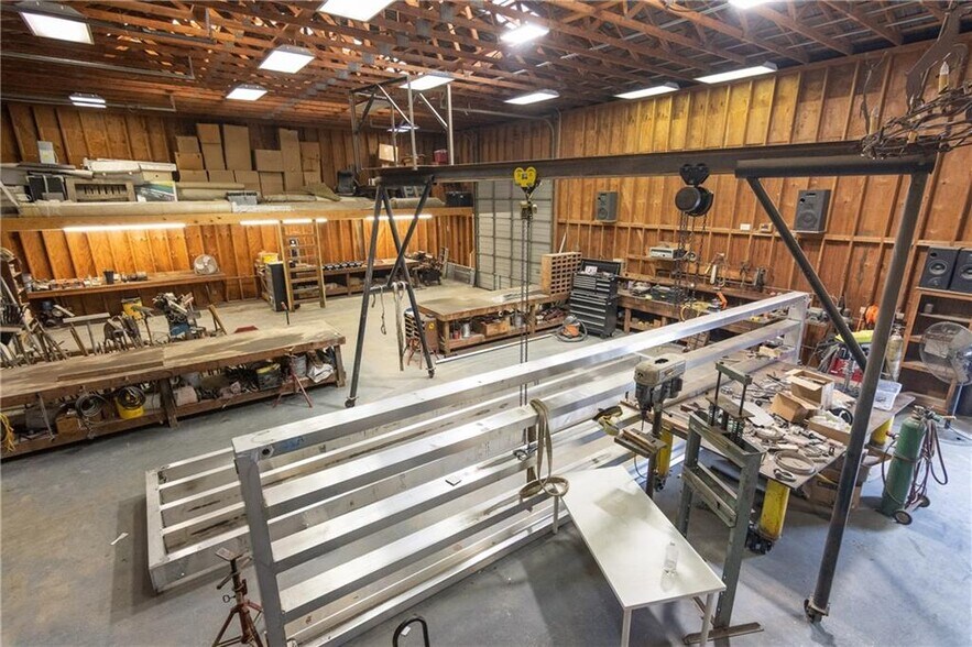 More Photos Of 10509 Old Manchaca Rd, Austin Warehouse For Lease