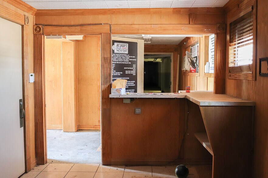 More Photos Of 3101 Armory Rd, Wichita Falls Flex For Sale