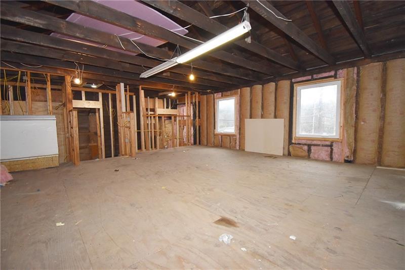 More Photos Of 3 Walker's Mill Rd, Collier Township Restaurant For Sale