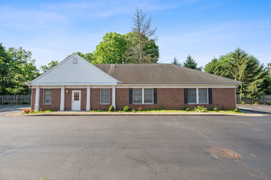 Primary Photo Of 4630 Pleasant Ave, Fairfield Medical For Lease