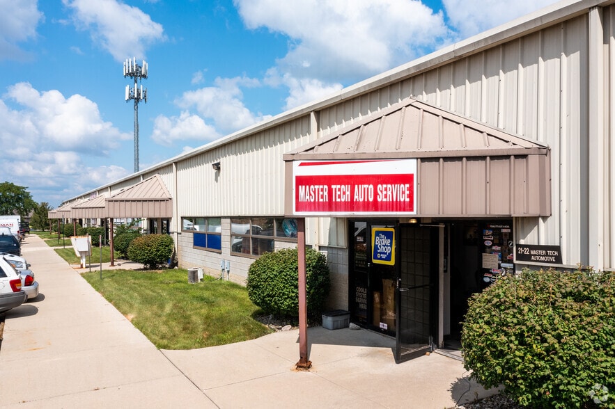 More Photos Of 18750 Fort St, Riverview Warehouse For Lease