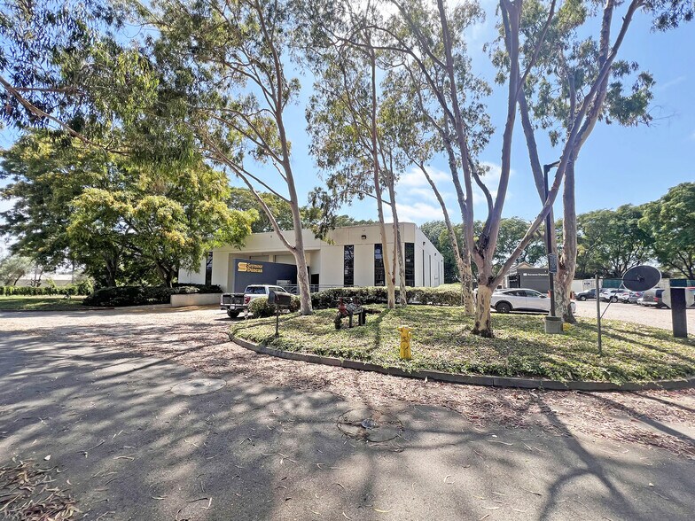 Primary Photo Of 5427 Hollister Ave, Santa Barbara Industrial For Lease