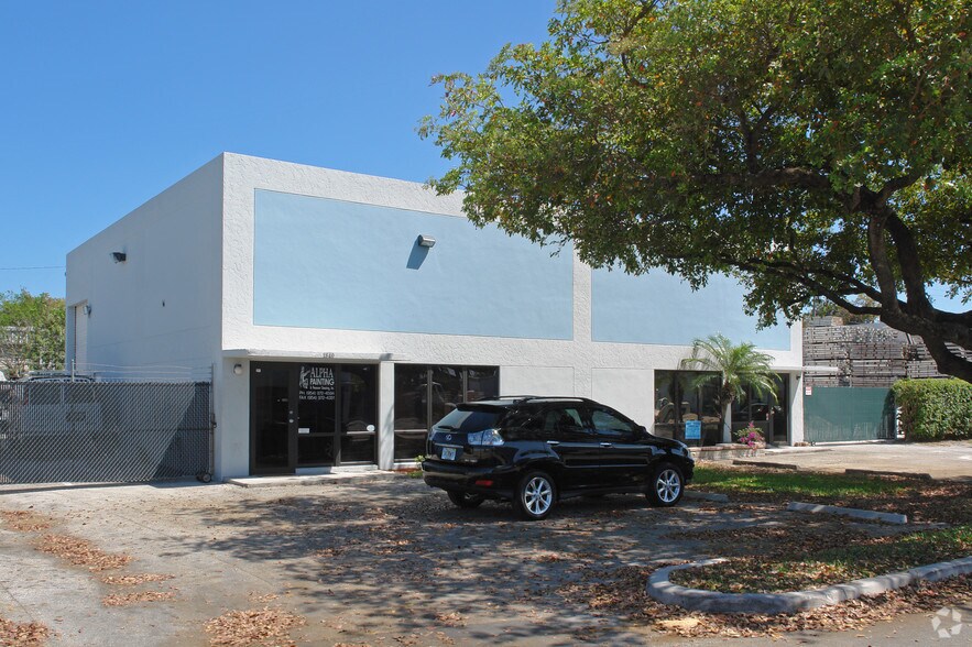 More Photos Of 1840-1842 NW 21st St, Pompano Beach Warehouse For Lease