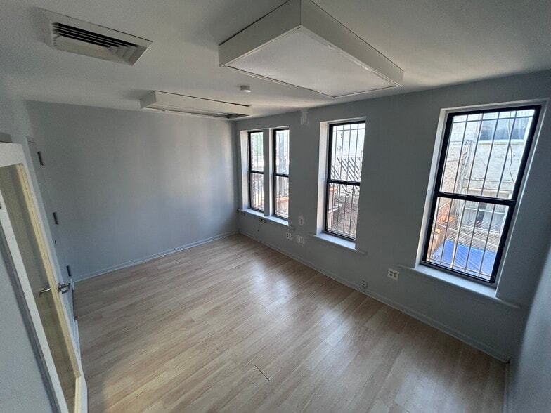 More Photos Of 5421 Church Ave, Brooklyn Storefront Retail Office For Lease