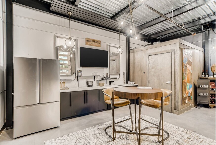 More Photos Of 1435 FM 1463 Rd, Katy Showroom For Sale