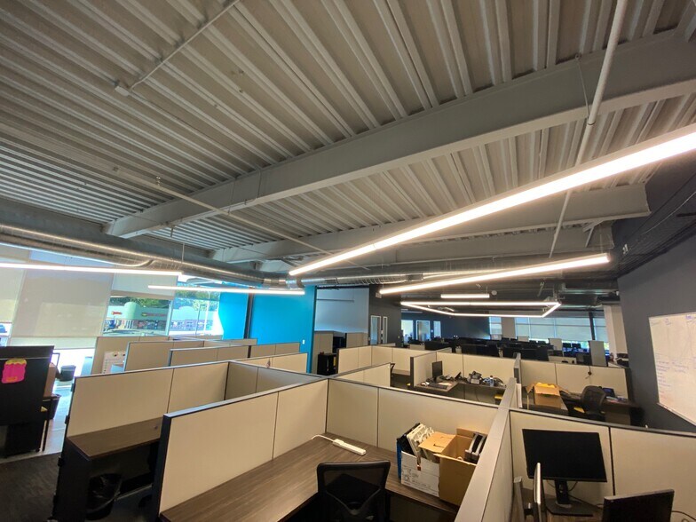 More Photos Of 10820 Shawnee Mission Pky, Shawnee Office For Lease