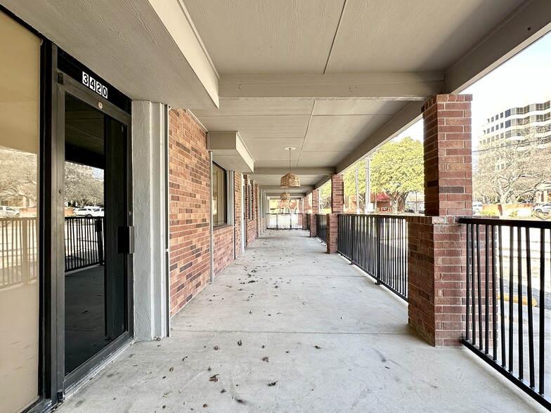 More Photos Of 3420-3440 N St Marys St, San Antonio Unknown For Lease
