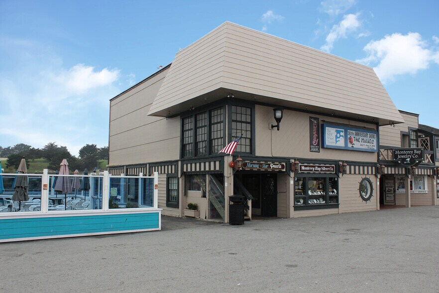 More Photos Of 95 Fishermans Wharf, Monterey Storefront For Sale