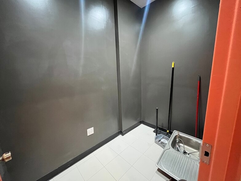 More Photos Of 1490 Ocean Ave, San Francisco Apartments For Sale
