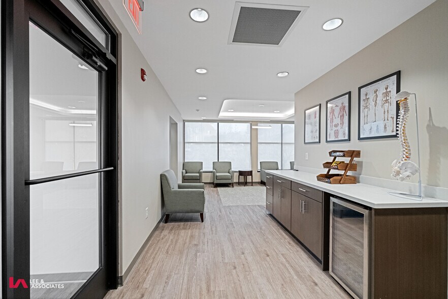 More Photos Of 11855 Alpharetta Hwy, Roswell Medical For Lease