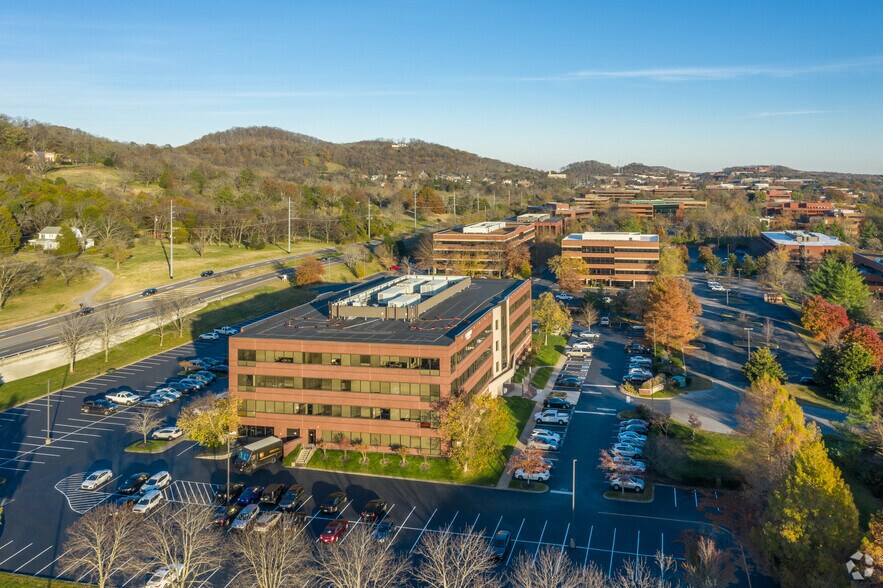 More Photos Of 5410 Maryland Way, Brentwood Unknown For Lease