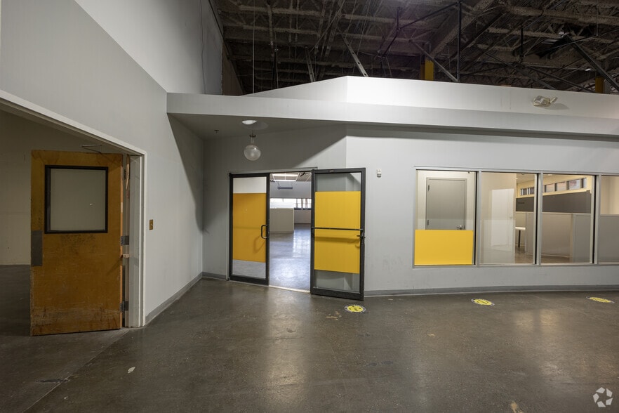 More Photos Of 1200 White St SW, Atlanta General Retail For Lease